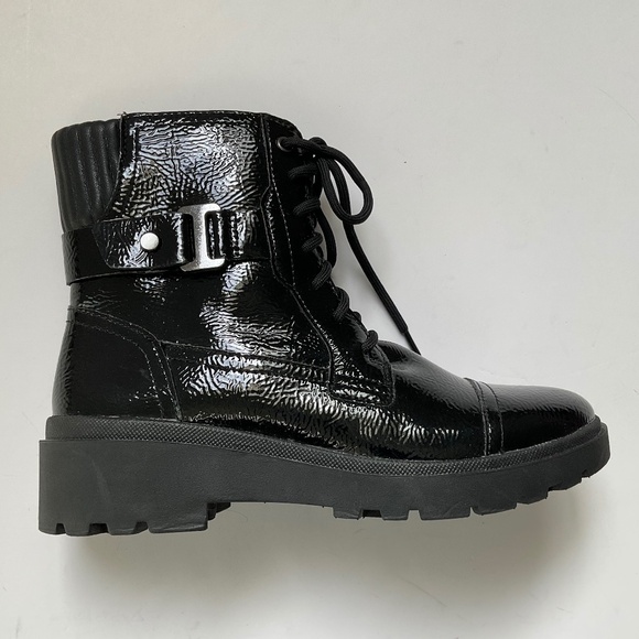 CLARKS Calla Dance Boots Black Faux Patent Leather Combat Size 6 NWOT - Picture 4 of 9